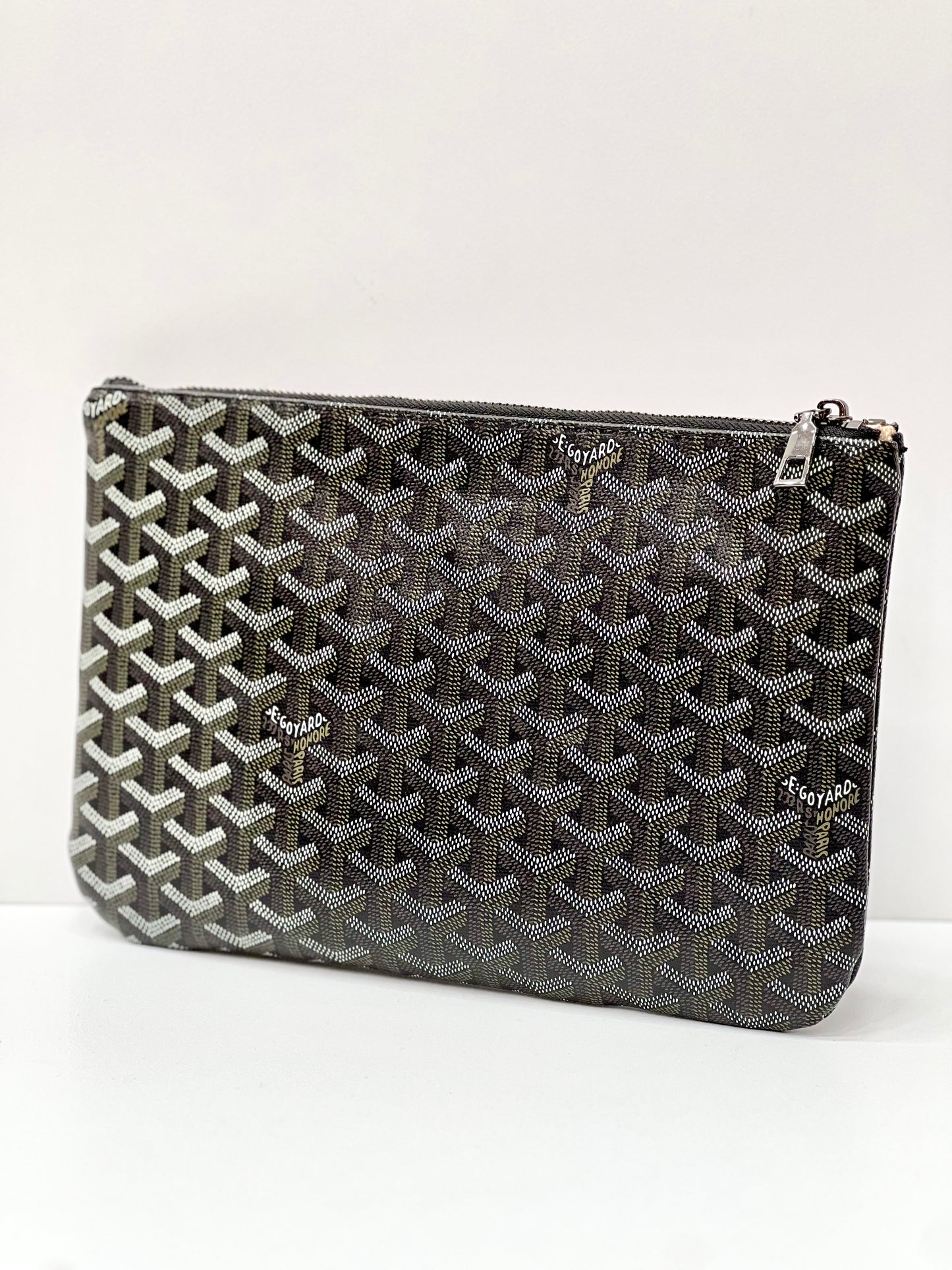 Goyard Clutch